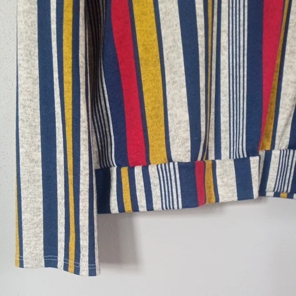 Free Kisses Striped Women's Hoodie Size 3X - Picture 5 of 5